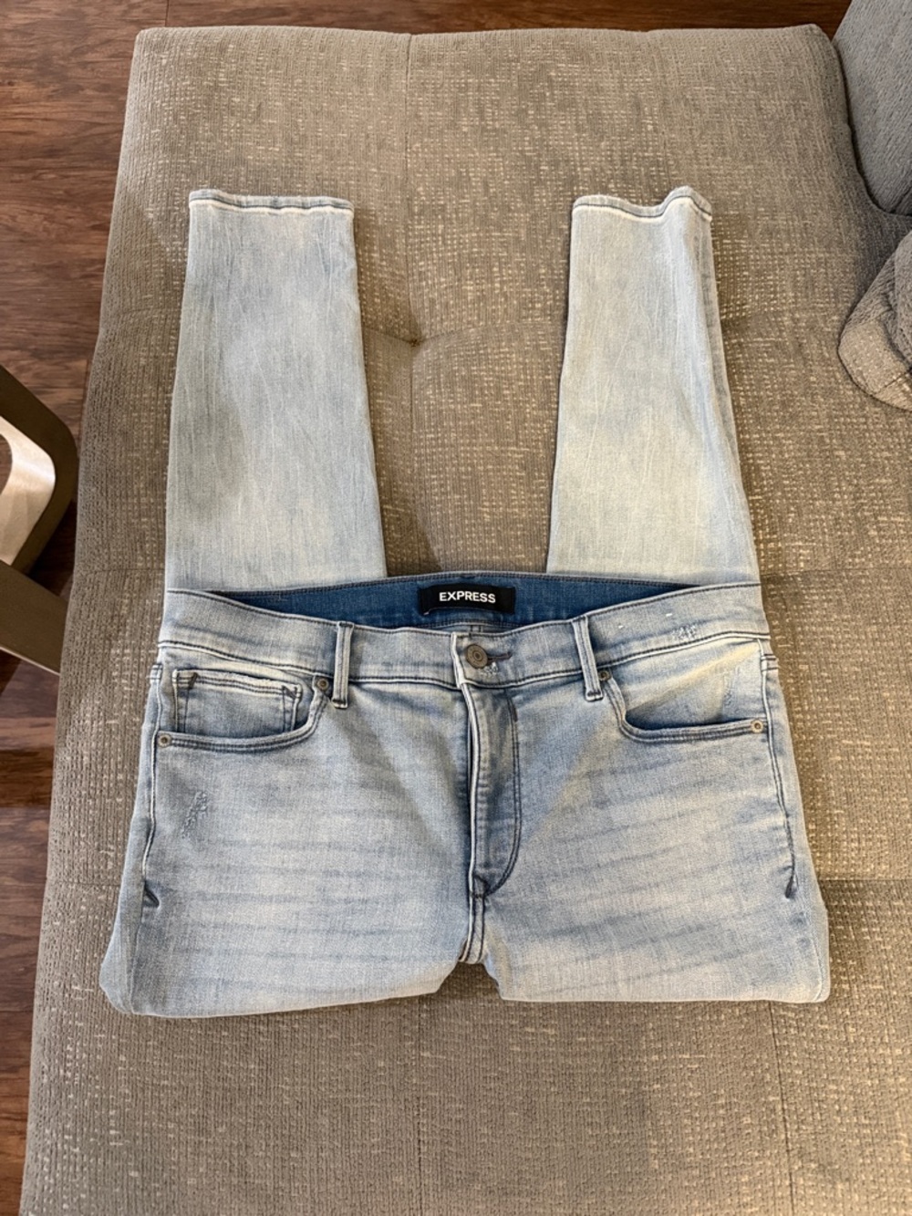 Express Women's Light Blue Skinny Jeans - Faded Indigo Wash